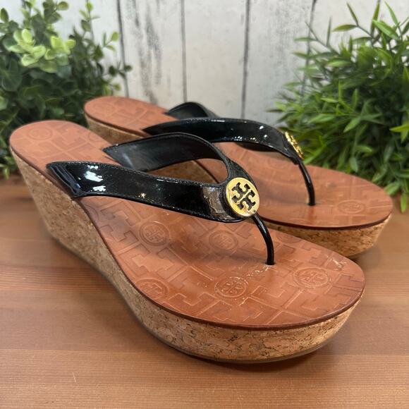 Tory Burch Women's Thora Black Patent Leather Wedge Sandals Size 7.5 - Picture 1 of 9